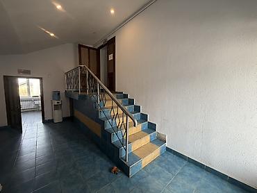 Аренда офисов: Сдается коммерческое помещение площадью 280 м² на 2 этаже отдельно — 9