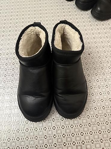 bot 38: Qadın/kişi üçün qış botları – qara, qısa model - Material: yumuşaq — 1