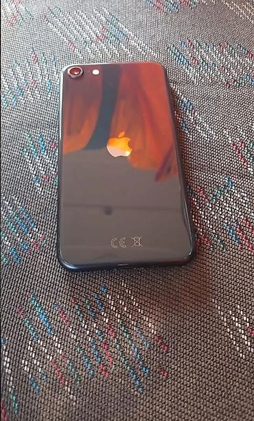 Apple iPhone: IPhone SE 2020, 256 GB, Qara, Simsiz şarj — 4