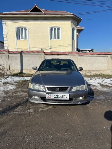 Honda: Honda Accord: 2002 г., 1.8 л, Автомат, Бензин, Седан