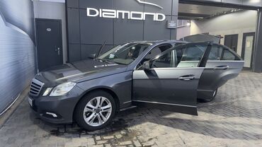 купить мерседес 609 с пробегом в россии: Mercedes-Benz : 2010 г., 3.5 л, Автомат, Бензин, Седан