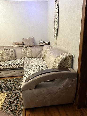 sofa: Угловой диван, C подушками — 3