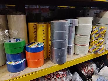декоративный скотч: Клейкие ленты и скотч для упаковки, ремонта и малярных работ — 1