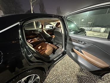 Другие автомобили: Элегантный седан бизнес-класса в темно‑сером цвете с выразительной — 11