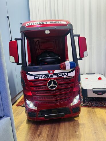 Uşaq üçün elektrik maşınları: Tir usaq masini Tezesi 700 azndi yari qiymete satilir qaldirib