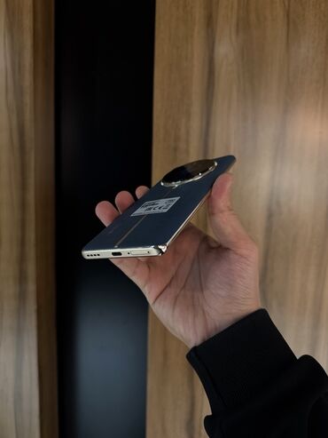 Realme: Realme 12 Pro+, Б/у, 512 ГБ, 2 SIM, eSIM — 5