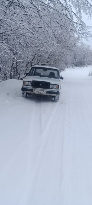 niva qabaq most: VAZ (LADA) 2107: 1.6 l | 1998 il 29000 km Sedan