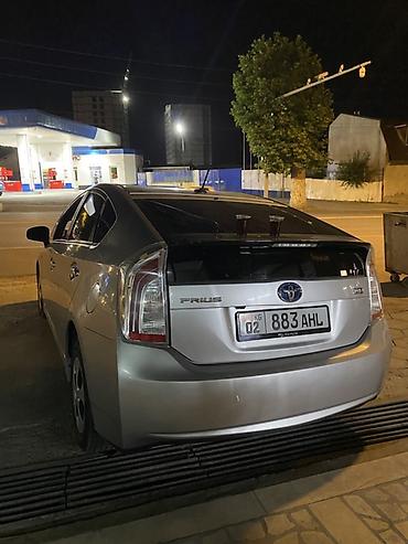 lada 9: Toyota Prius: 2015 г., Гибрид, Хэтчбэк — 6