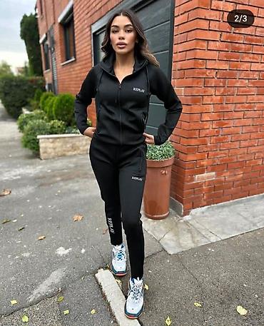 Gornji i donji deo: M L XL 2XL
Cena 3200 din — 7