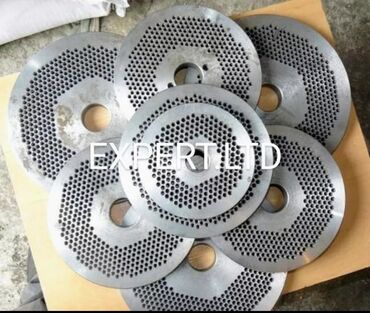 Yem üyüdən aparatlar: Patron yemi hazırlayan maşınlar satılır. ( Гранулятор ). Maşınların — 6