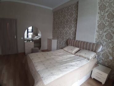 Uzunmüddətli kirayə mənzillər: Mənzil kirayə verilir. 2 otaq. İçərişəhər metrosuna, Tarqovuya piyada — 11