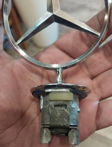 mercedes 600: Mercedes kapot ustu üçün emblem keçmişden qaıb orginaldı