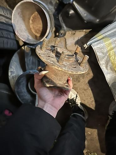 Другие автозапчасти: Запчасти на mark II 100 Рычаги Ступицы в сборе Задняя балка в сборе — 16