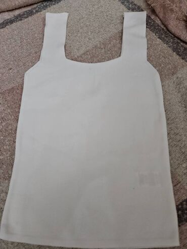 Köynək və bluzalar: Herbiri 5 AZN, YENIDIR -da lalafo.az — 3 Köynək və bluzalar: Herbiri 5 AZN, YENIDIR — 3