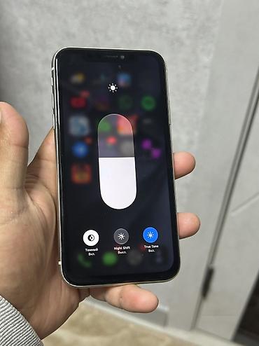 ноутбук планшет 2 в 1: IPhone 11, Б/у, 128 ГБ, White Titanium, 75 % — 6
