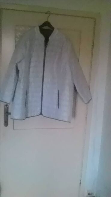 Ostala ženska odeća: Dve velike kese odeće samo 300 dinara. jakna, 6 košulja, 4 džempera na lalafo.rs — 9 Ostala ženska odeća: Dve velike kese odeće samo 300 dinara. jakna, 6 košulja, 4 džempera — 9