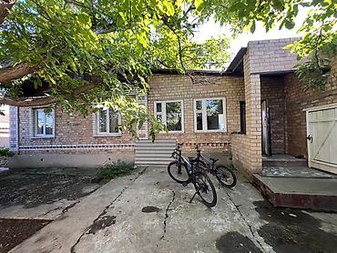 бир: Продаётся кирпичный одноэтажный дом с закрытым двором и воротами. На — 2