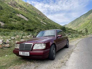 мерседес машина: Mercedes-Benz W124: 1993 г., 2.8 л, Автомат, Бензин, Седан