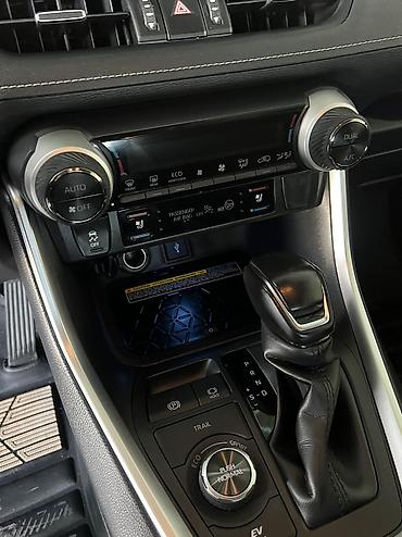 bmw 2020: Toyota Camry: 2021 г., 2.5 л, Вариатор, Гибрид, Кроссовер — 8