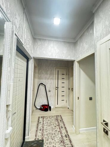 квартира в пригороде: 2 комнаты, 50 м², 105 серия, 5 этаж, Евроремонт