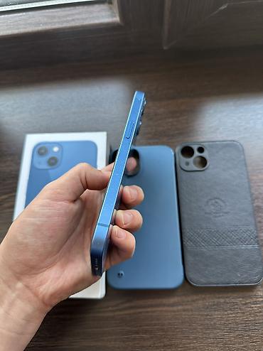Apple iPhone: IPhone 13, Б/у, 256 ГБ, Синий, Защитное стекло, Чехол, Кабель, 766 % — 8