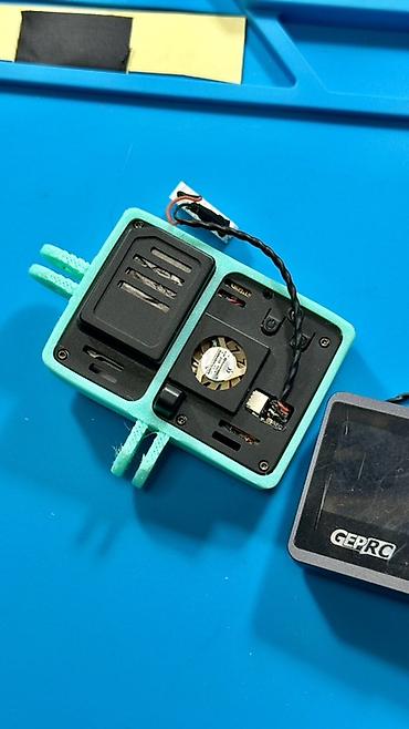 digital camera: Продаются 2 GoPro naked (сделаны из 11GoPro) На переднем экране — 3