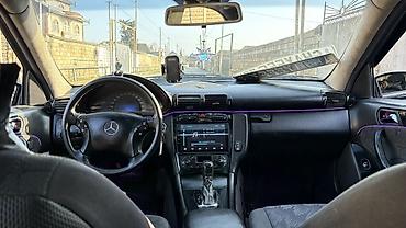 mercedes rulu: Mercedes-Benz C-Class: 2.6 l | 2001 il Sedan — 8
