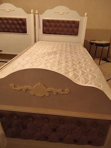 dosek matras satisi: Tək nəfərlik klassik dizaynlı çarpayı və döşək dəsti. Xüsusiyyətlər — 2