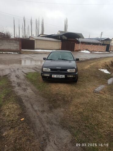 Volkswagen: Volkswagen Golf: 1993 г., 1.6 л, Механика, Бензин, Хэтчбэк
