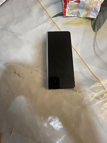 note 2: Смартфон с гибким складным экраном (форм‑фактор книжки) — 6