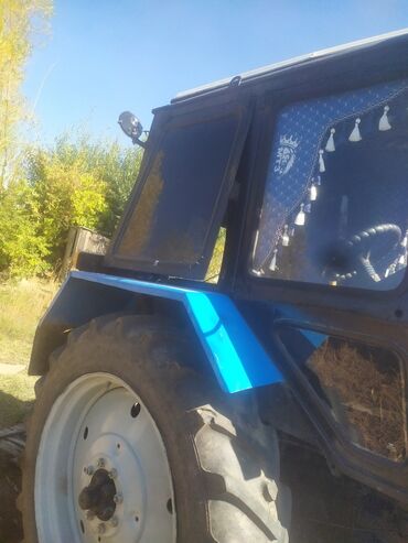 Тракторы МТЗ (Беларус): Модель: 82.1 экспортный, Б/у, 2002 г., Трактор с другими агрегатами — 6