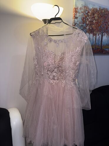 Haljine: Elegantna haljina u puder‑roze boji - Kroj: kratka A‑linija, raskošan — 8