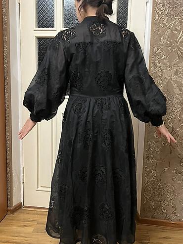 z maxi: Черное платье миди/макси с объемными рукавами и вышивкой - Цвет — 7