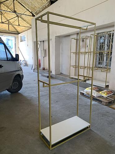 Стеллажи: Вешалка: ширина - 80 см длина - 150 см высота - 170 см длина рабочей — 9