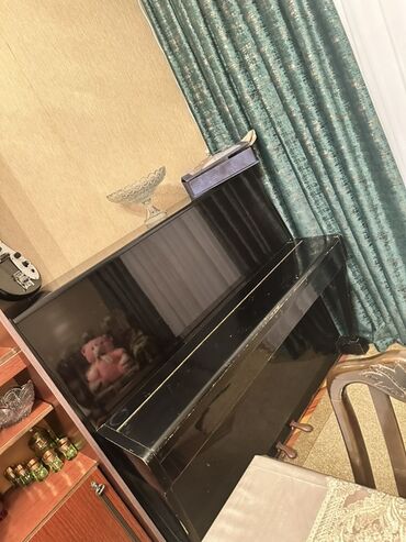 Пианино: Upright pianino – “Беларусь” (Belarus) Tecili satiram .Kocuruk .Bir