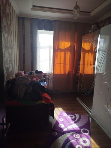 Həyət evləri və villaların satışı: Həyətyanı fərdi ev sahəsi - Qapalı hasar ilə əhatələnmiş həyətyanı — 19