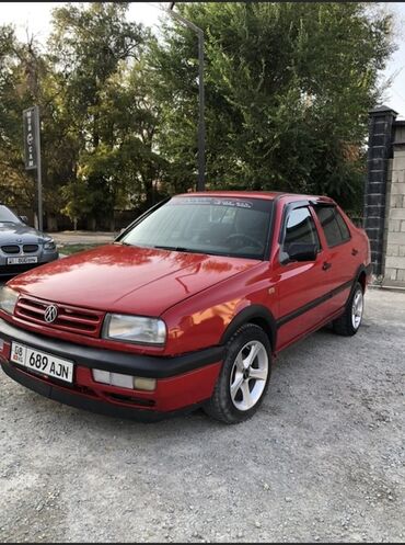 ист машина цена: Volkswagen Vento: 1992 г., 1.8 л, Механика, Бензин, Седан