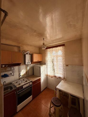 Uzunmüddətli kirayə mənzillər: Ev Şirvandadır Kirayə yanlız tələbə qızlara yaxud ailələrə verilir -da lalafo.az — 9 Uzunmüddətli kirayə mənzillər: Ev Şirvandadır Kirayə yanlız tələbə qızlara yaxud ailələrə verilir — 9