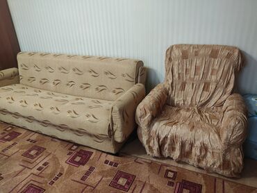 Диваны: Продаю мягкую мебель диван и два кресла в отличном состоянии (