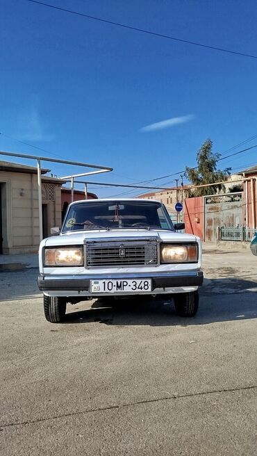 VAZ (LADA): Təcili satılır Mator most karopka yaxşı təkərlər və akulmator tezedi