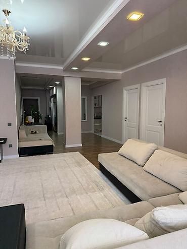 4 комнаты, 125 м², Золотой квадрат Элитка, 8 этаж