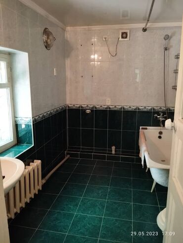 Продажа домов: Дом, 127 м², 6 комнат, Собственник, Старый ремонт — 38