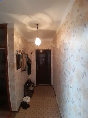 əcəmidə satılan evlər: Sumqayıt, 1 otaqlı, Köhnə tikili, 42 kv. m