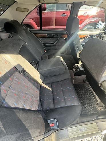 ауди а6 с4 2 6: BMW 5 series: 1989 г., 2.5 л, Кол менен иштөөчү, Бензин — 8