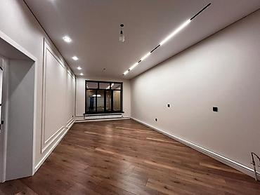 Продажа коттеджей и домов: Продаётся современный двухуровневый, расположенный на центральной — 3