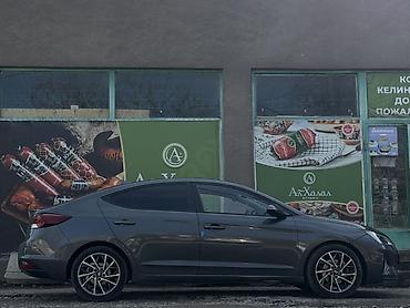 spark 2018: Hyundai Avante: 2018 г., 1.6 л, Автомат, Бензин, Седан — 2