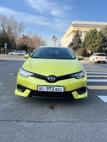 Toyota: Toyota Corolla: 2016 г., 1.8 л, Вариатор, Бензин, Хэтчбэк