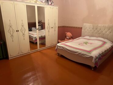 дом без хозяина: 7 комнат, 114 м², Нет кредита, Средний ремонт