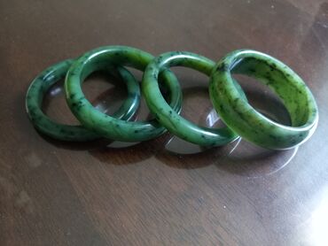 Браслеты: Браслет нефритовый at lalafo.kg — 6 Браслеты: Браслет нефритовый — 6