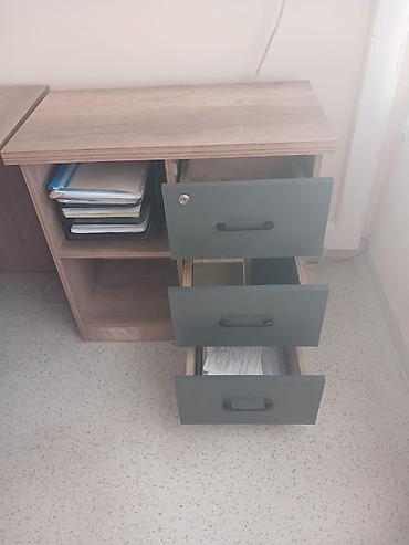 Ofis mebeli: İşlənmiş, İşçi üçün, Kvadrat masa — 6